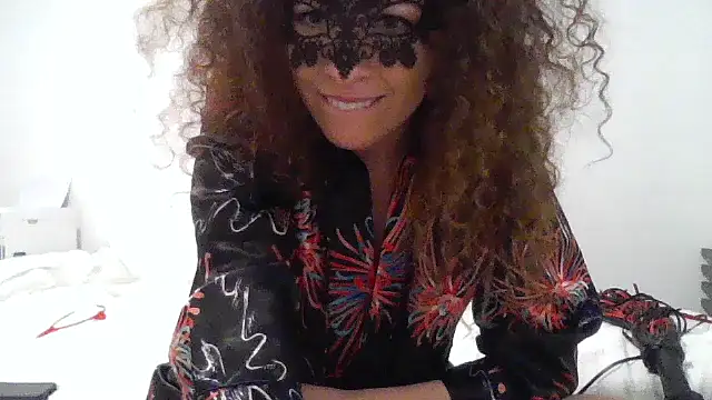 Онлайн чат XXX ZaraFoxxxx