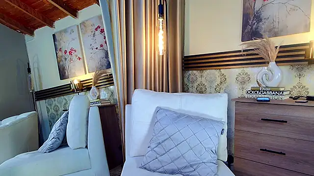 Madissononeeのウェブカメラショー