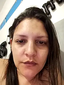 Chat XXX en directo de Mia_Hampton