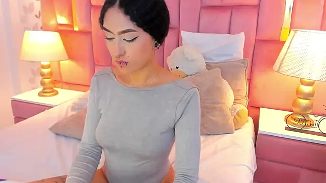 Chatroom XXX en direct de EllaEvanz