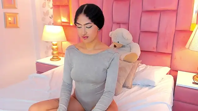 EllaEvanz Adlı Modelin Canlı XXX Sohbeti