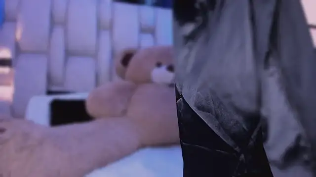 XXX chat uživo modela revenmiller_