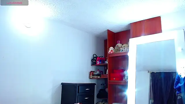 MariamGray1のライブXXXチャット