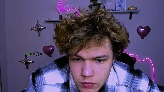 lucas_long_ élő XXX-chatje