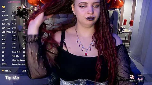 Miss_Maya_Mils Chat XXX in diretta