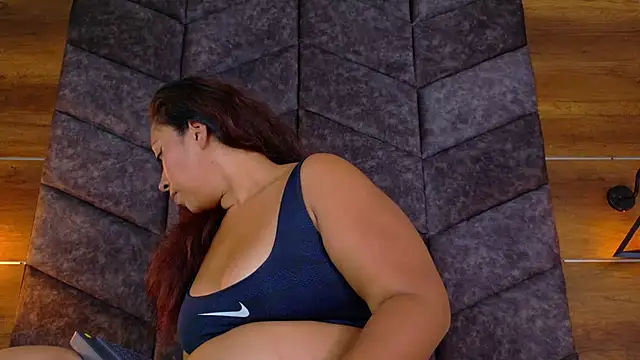 SeleneGibson__ élő XXX-chatje