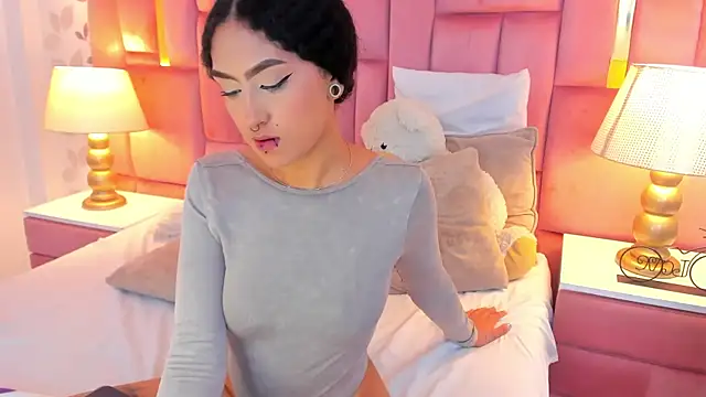 EllaEvanz Chat XXX in diretta