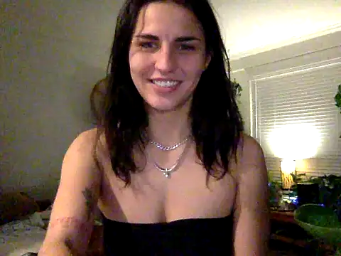 XXX chat uživo modela addictedtoari