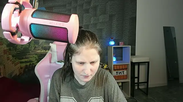 Živý XXX chat KiraDuvall