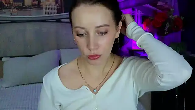 MonicaSweetx – Naživo XXX chat