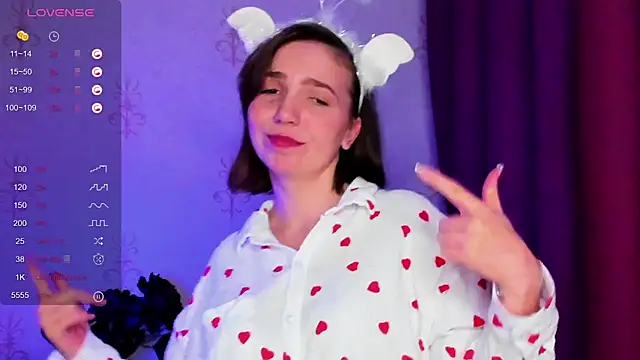 KindHazelHere_ live XXX chat