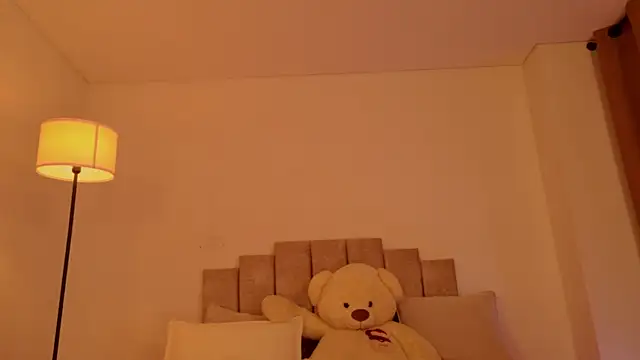 KaylaCollinsX Chat XXX in diretta