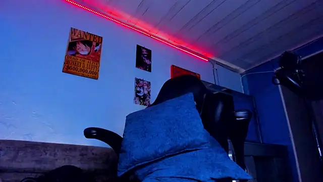 Drako_Lamar élő XXX-chatje