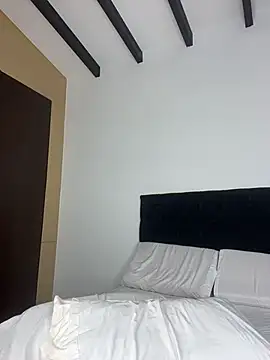 Czat XXX na żywo – NaughtyNinnaXXX