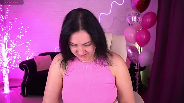 XXX chat uživo modela VelvetLuck