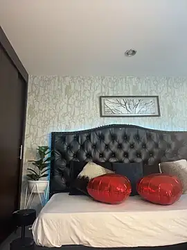 XXX chat uživo modela Lander_Cruz