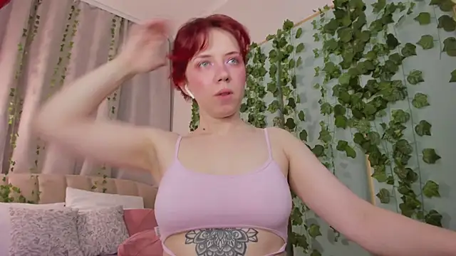 Love_is_Lola Obrolan Langsung XXX