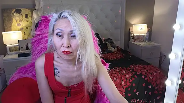 RoxalanaStar – Live XXX-chat