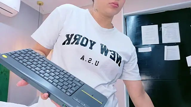 Ashley_Evans22 Adlı Modelin Canlı XXX Sohbeti