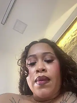 Chat XXX Live Isa__Blanc