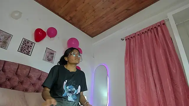 แชท XXX สดของ luna_velveth