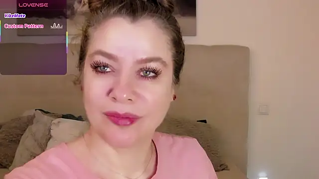 PetersEmilyのライブXXXチャット