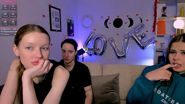 Show modela khloebeauty na web-kameri