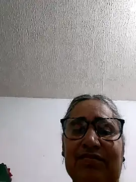 Chat +18 de _candi ao vivo