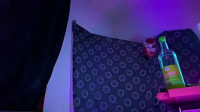 Guyst049 Webcam-Show