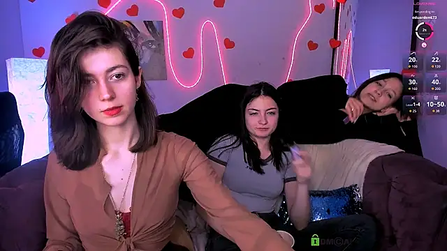 Chatroom XXX en direct de kitniss_dreamy