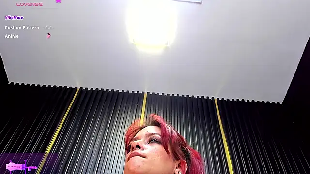 دردشة LolyYunno الجنسية المباشرة