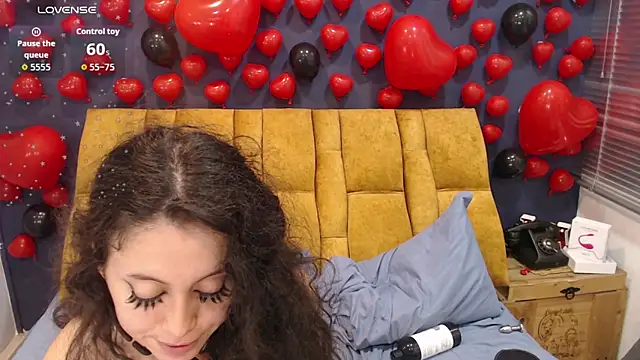 KendraaSimonsのライブXXXチャット