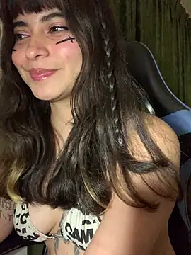 Annagoth_ élő XXX-chatje