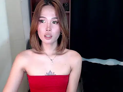 Chat +18 de Lara_Salvatore ao vivo