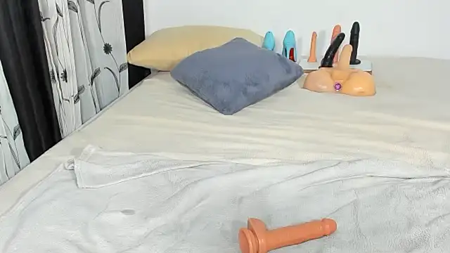 CREAMY_BUBBLEGUM Adlı Modelin Canlı XXX Sohbeti