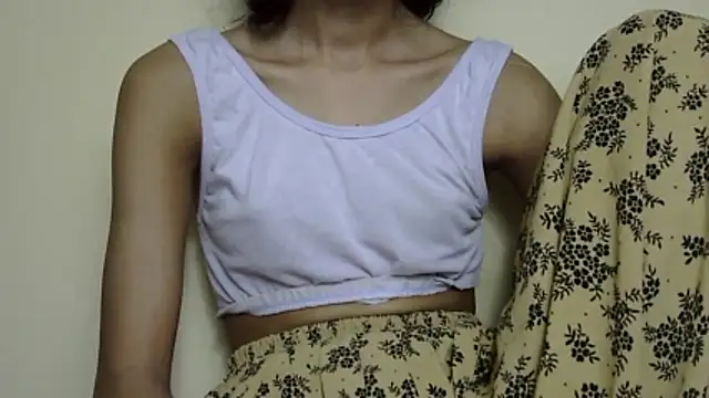 Anu_tiny Live XXX-chat