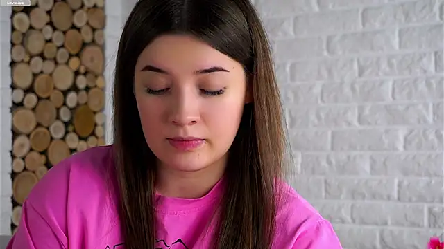 LowOncoming – Naživo XXX chat