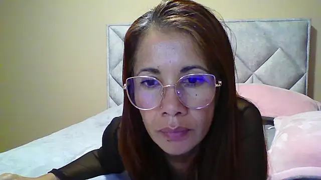 camila_star10n Webbikameraesitys