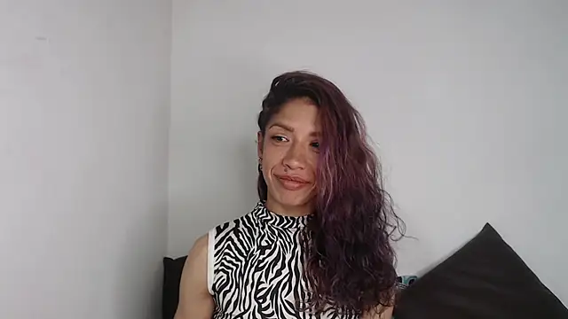 astrid_miller_1: онлайн-секс-чат