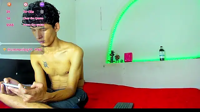 عرض كام kaiborman00