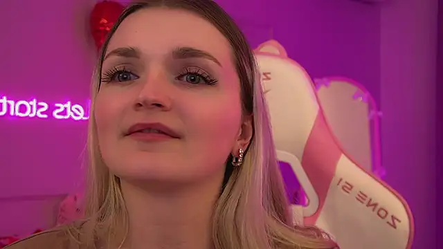 AnnyRaii's Live XXX Chat