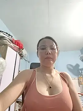 Famrita: απευθείας συνομιλία ΧΧΧ