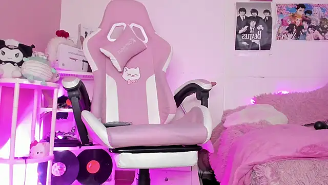 Sachi_Meow Adlı Modelin Canlı XXX Sohbeti