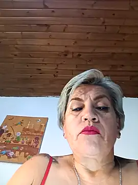 DirtyBIianca Show in webcam