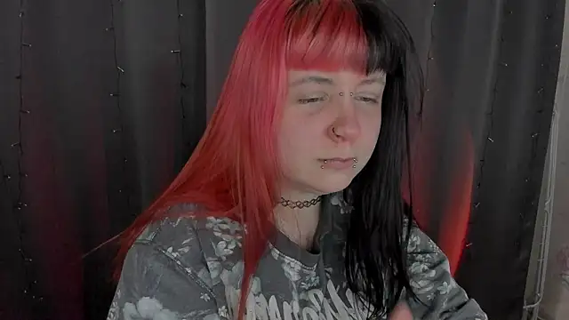 แชท XXX สดของ t0riayun0