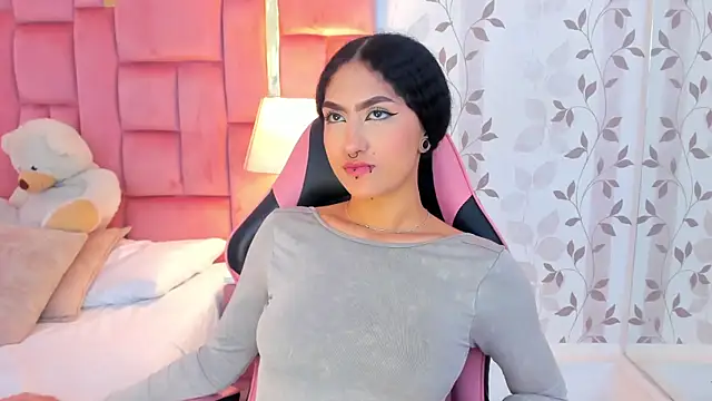 XXX chat uživo modela EllaEvanz