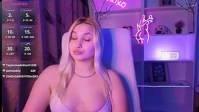 adrelaxina's Live XXX Chat