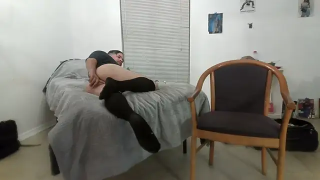 Peachestabby147 Show Webcam