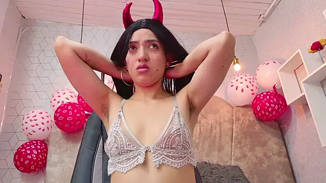 MichaelRossexxx élő XXX-chatje