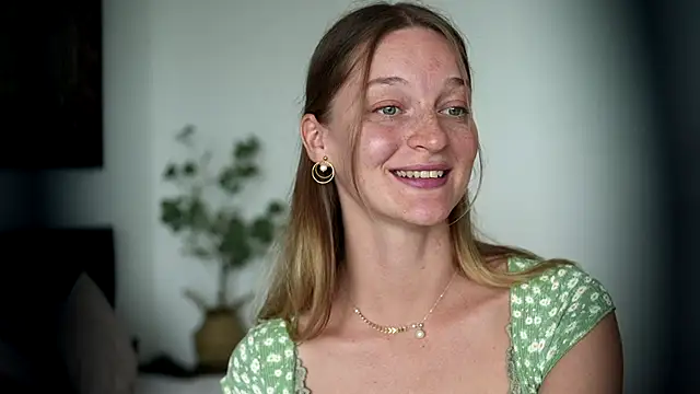 Special___n Live XXX chat